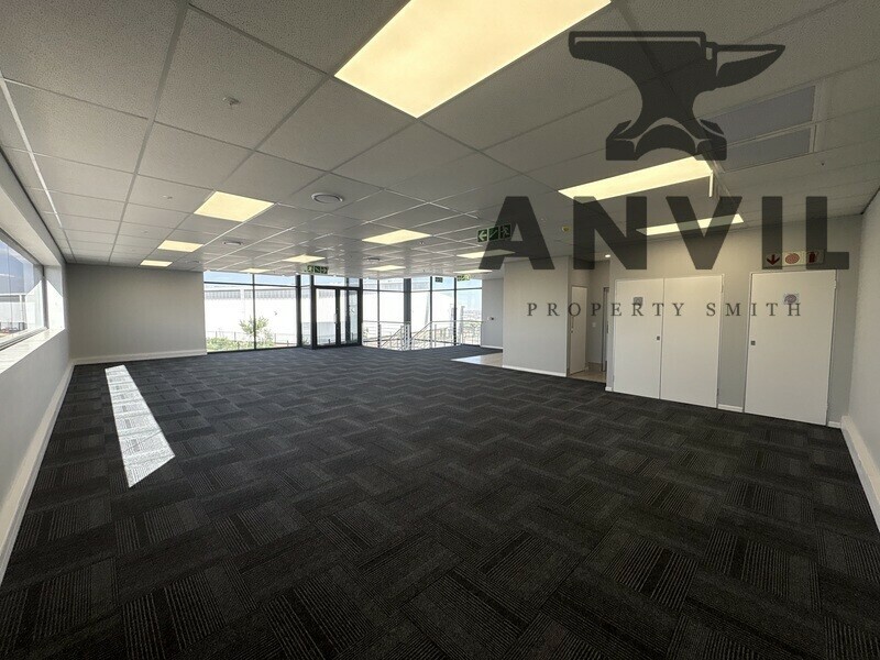 DAKOTA PRECINCT - 2208m² Logistics Warehouse to Let in Airport Park Near N3 and R21 property image 15