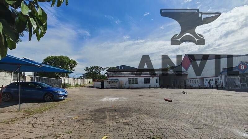 8 Edison Road - All 4 Sections and Yard For Sale property image 37