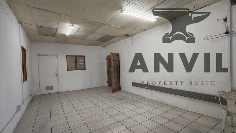 8 Edison Road - All 4 Sections and Yard For Sale property image 7