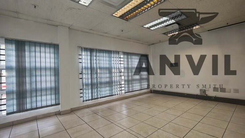 8 Edison Road - All 4 Sections and Yard For Sale property image 8