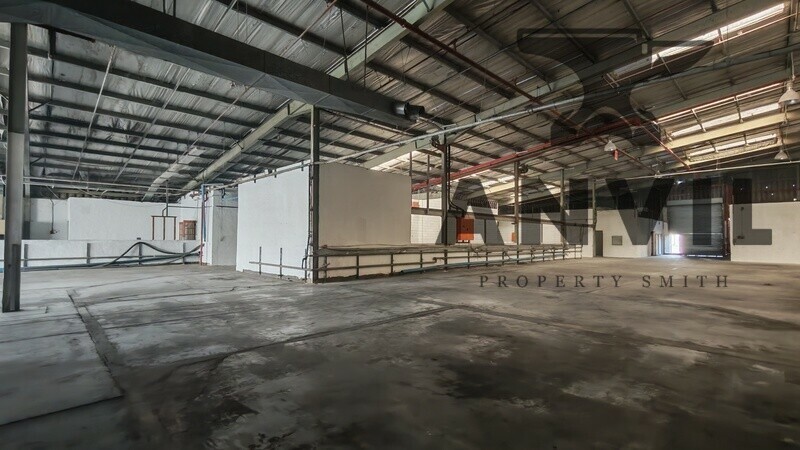 8 Edison Road - All 4 Sections and Yard For Sale property image 2