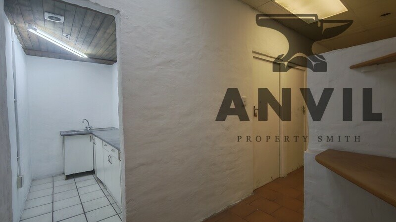 8 Edison Road - All 4 Sections and Yard For Sale property image 18