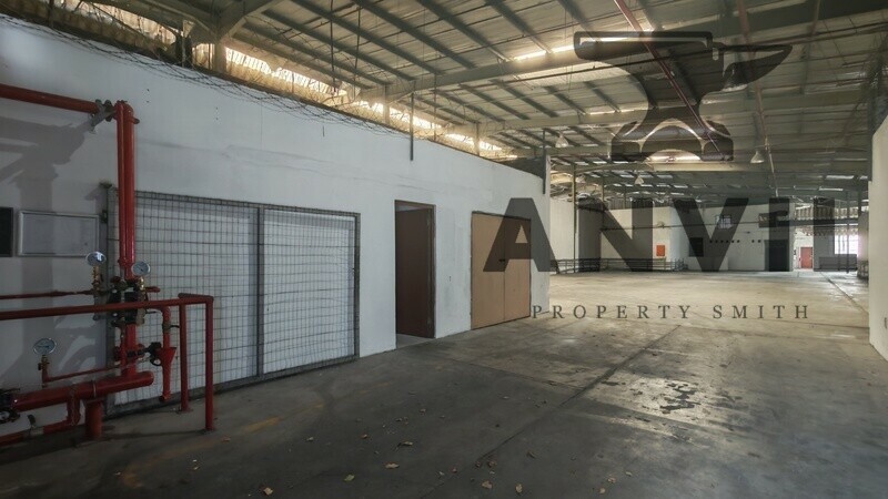 8 Edison Road - All 4 Sections and Yard For Sale property image 23