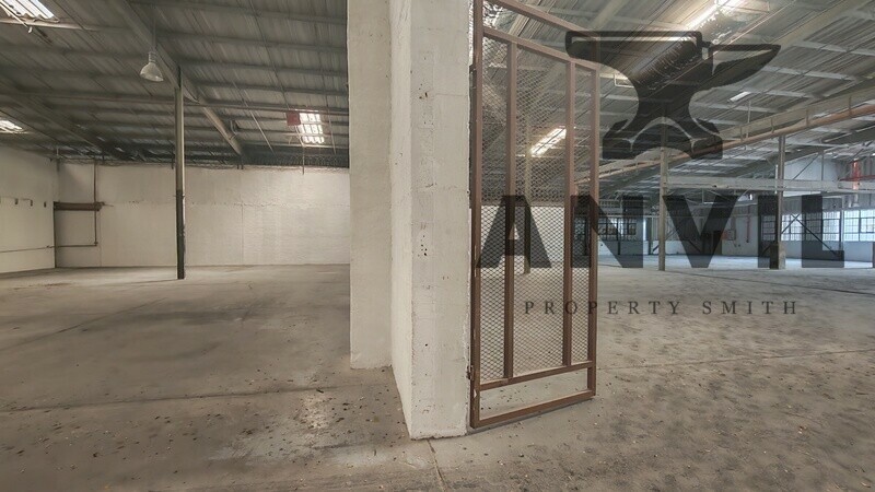 8 Edison Road - All 4 Sections and Yard For Sale property image 26