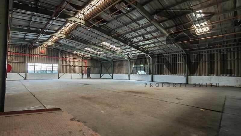 8 Edison Road - All 4 Sections and Yard For Sale property image 31