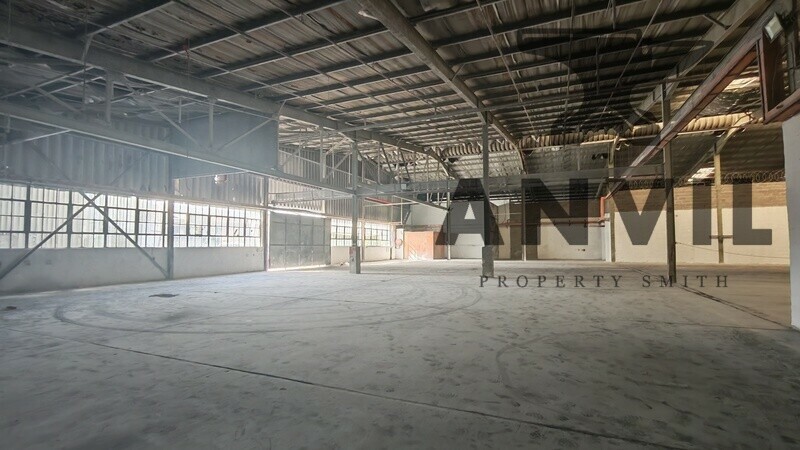 8 Edison Road - All 4 Sections and Yard For Sale property image 32