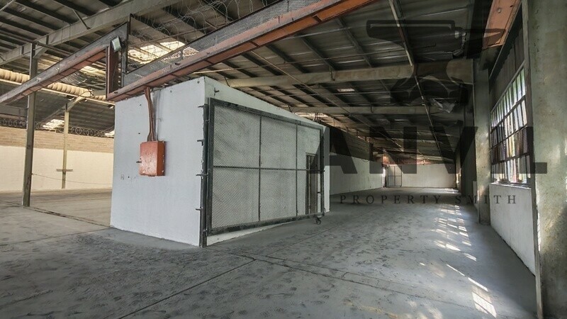 8 Edison Road - All 4 Sections and Yard For Sale property image 34