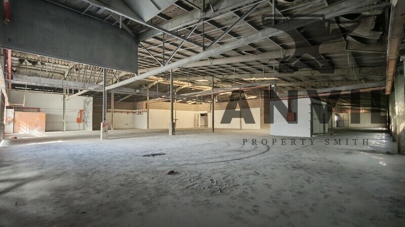 8 Edison Road - All 4 Sections and Yard For Sale property image 35