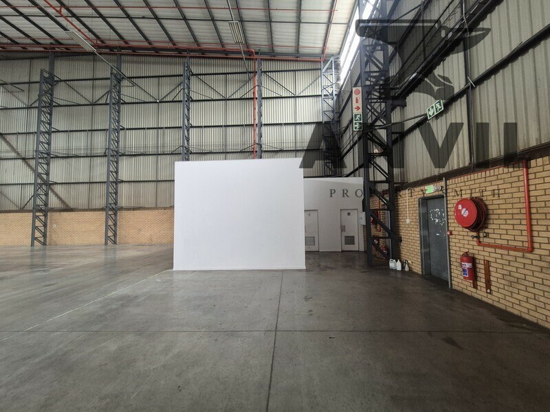  Gosforth Industrial Park - 13 926m² A Grade Warehouse to Let in Gosforth Park, Cross Dock Facility with Large Yard property image 20