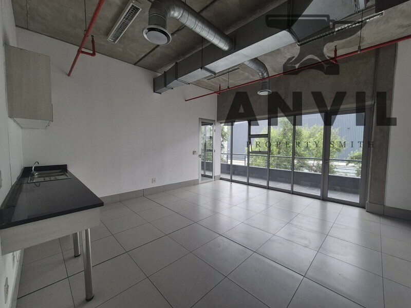  Gosforth Industrial Park - 13 926m² A Grade Warehouse to Let in Gosforth Park, Cross Dock Facility with Large Yard property image 21