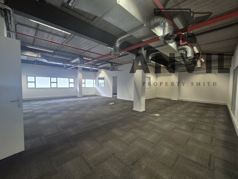  Gosforth Industrial Park - 13 926m² A Grade Warehouse to Let in Gosforth Park, Cross Dock Facility with Large Yard property image 23