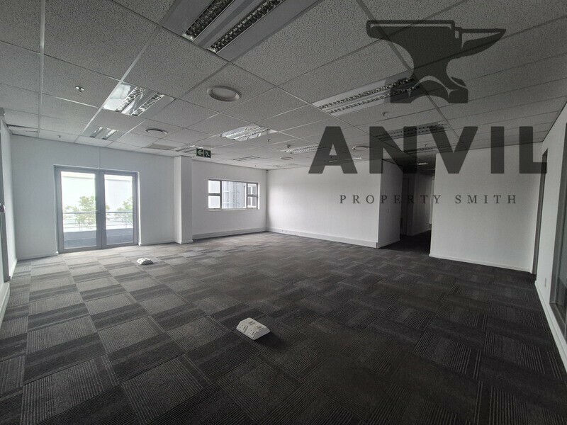  Gosforth Industrial Park - 13 926m² A Grade Warehouse to Let in Gosforth Park, Cross Dock Facility with Large Yard property image 31