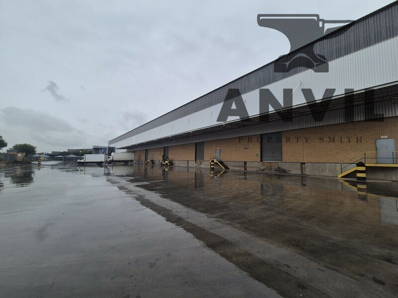  Gosforth Industrial Park - 13 926m² A Grade Warehouse to Let in Gosforth Park, Cross Dock Facility with Large Yard property image 35