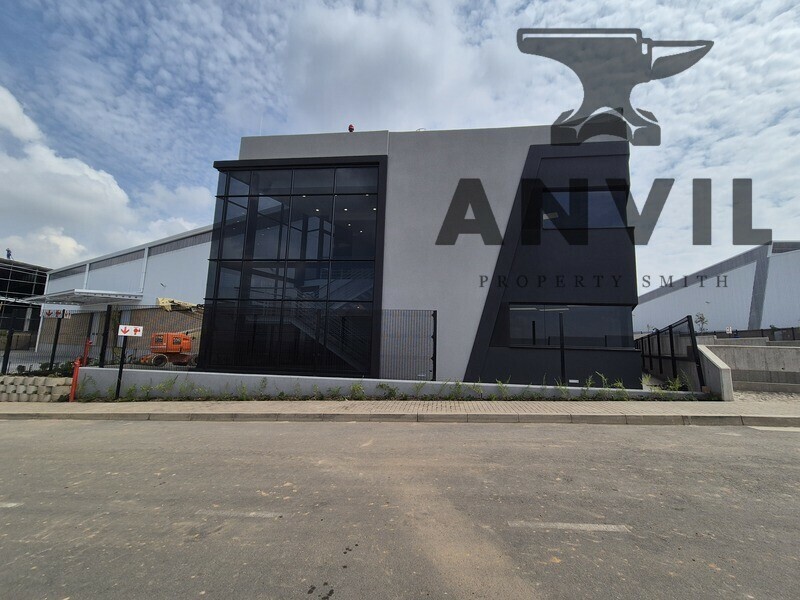 3122m² Warehouse to Let in Airport Park, Green-Ready Industrial Facility