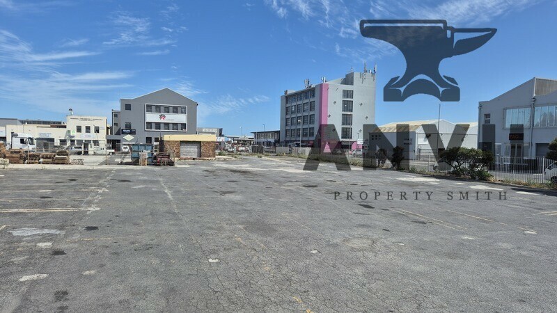 12 Section Street, Paarden Eiland - Yard Space property image 2