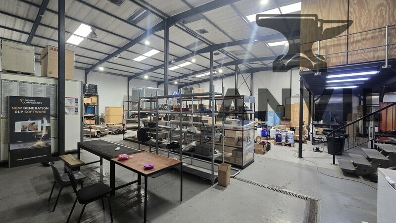 1140 m² Warehouse in Everite Industria