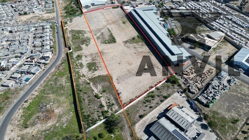 34 Dynamo Way - Yard 2 property image 4