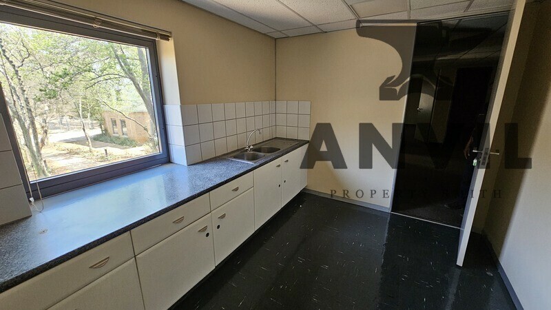 Brooklyn Office building - Office building property image 14