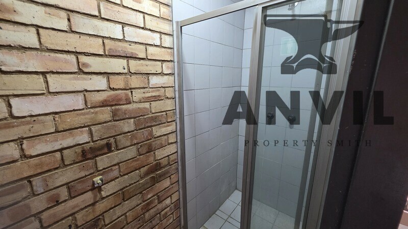 Brentwood Business Park - Unit 17  property image 14