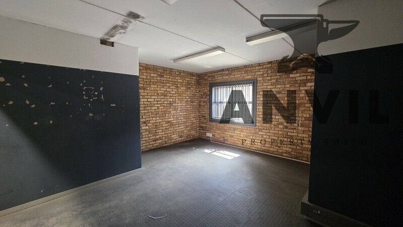 Brentwood Business Park - Unit 17  property image 16