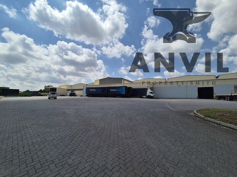 Crn Moore and Lantern st  - 24 910m² Industrial Building with 3 MVA Power and Large Yard for High-Volume Operations property image 2