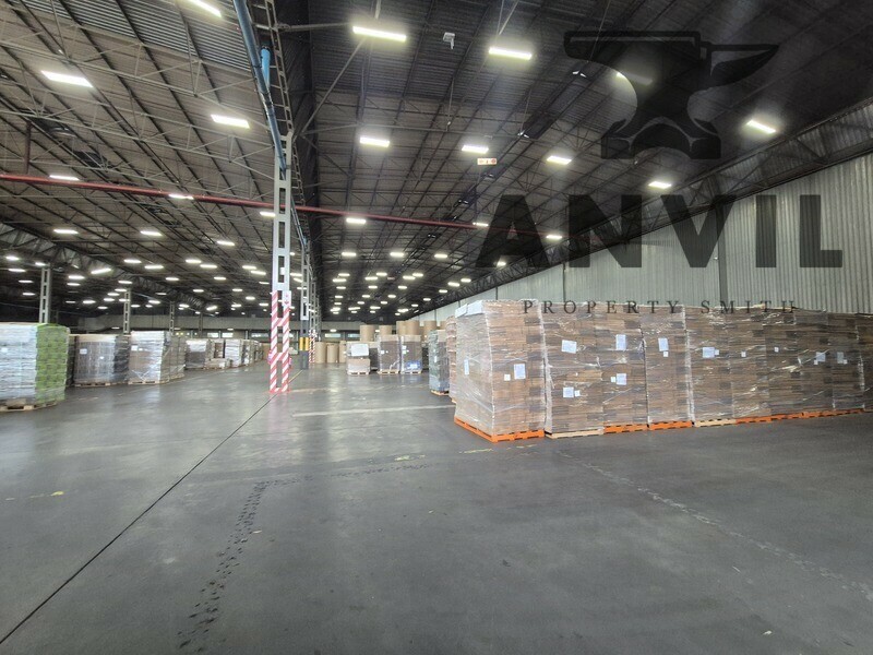 Crn Moore and Lantern st  - 24 910m² Industrial Building with 3 MVA Power and Large Yard for High-Volume Operations property image 14