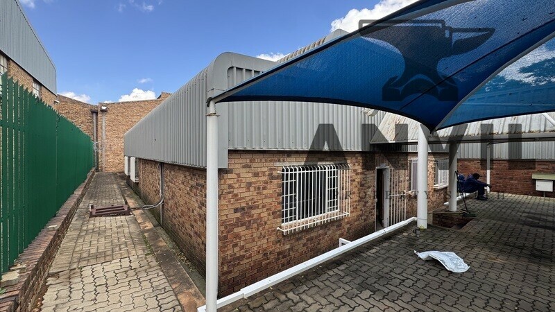 8 Cam Str, Robertville, Roodepoort,Gauteng 
