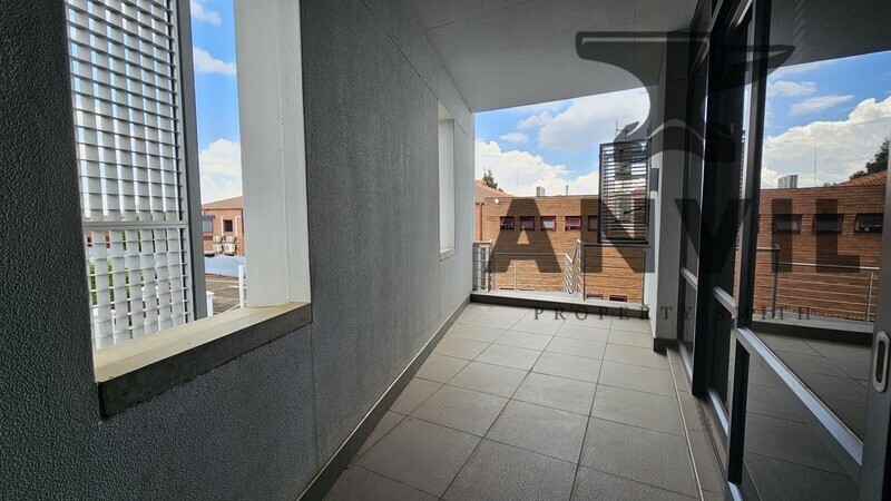 The Point, Brooklyn, Pretoria - first floor unit - 02 property image 19