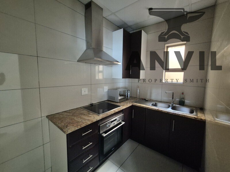 5 Indianapolis Boulevard - 3429m² Industrial Warehouse to Let in Gosforth Park, Secure Park with Dock Levelers property image 13