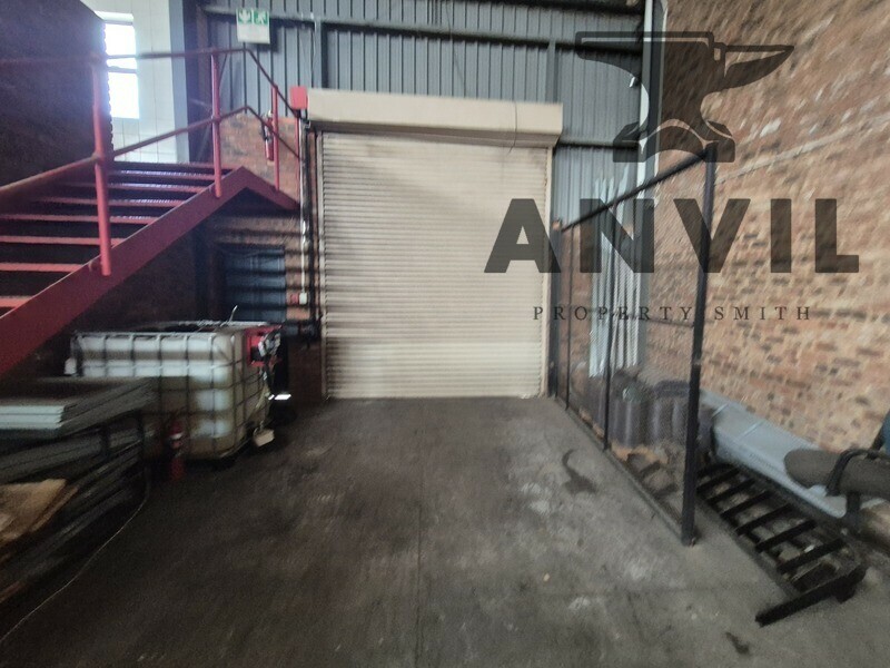 5 Indianapolis Boulevard - 3429m² Industrial Warehouse to Let in Gosforth Park, Secure Park with Dock Levelers property image 20