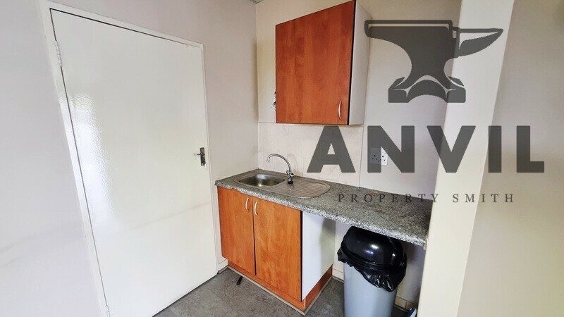 Display Gardens - Unit 9 - Sale property image 5