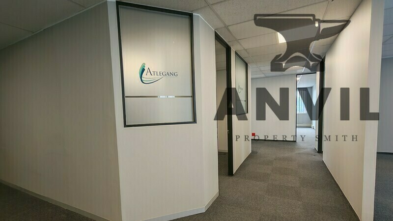 Holiday House, Ferndale, Randburg - First Floor Right Wing property image 7