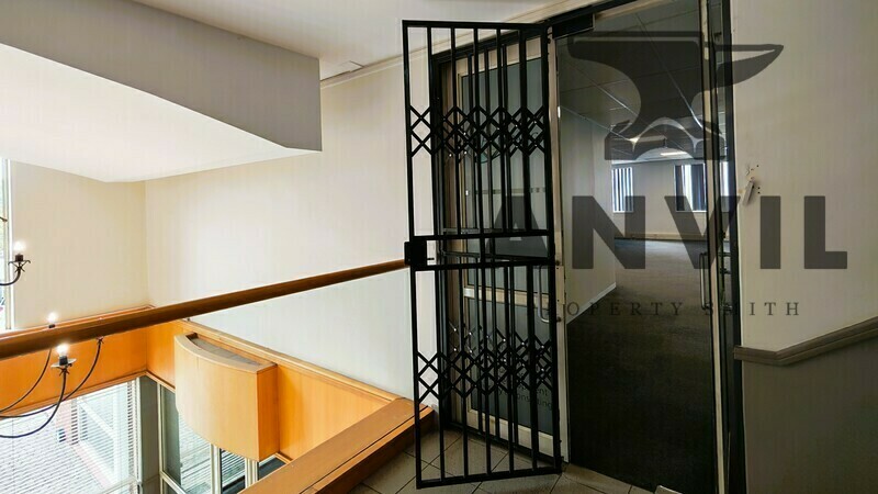 Holiday House, Ferndale, Randburg - First Floor Right Wing property image 4