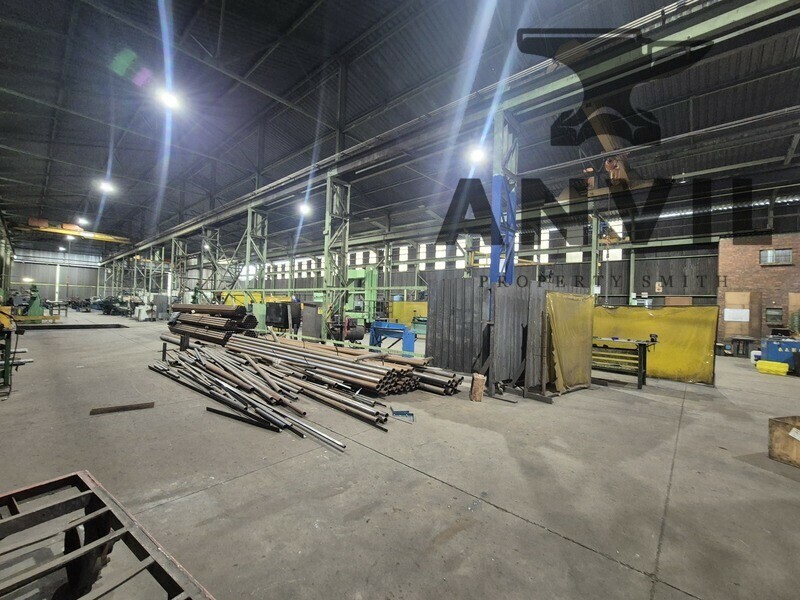 6 bosworth st, Alrode - 3223m² industrial property for sale in Alrode, Alberton with cranes and large yard property image 8