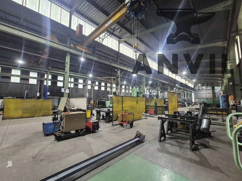 6 bosworth st, Alrode - 3223m² industrial property for sale in Alrode, Alberton with cranes and large yard property image 12