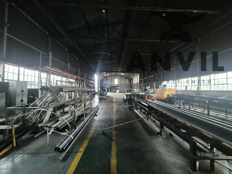 6 bosworth st, Alrode - 3223m² industrial property for sale in Alrode, Alberton with cranes and large yard property image 14
