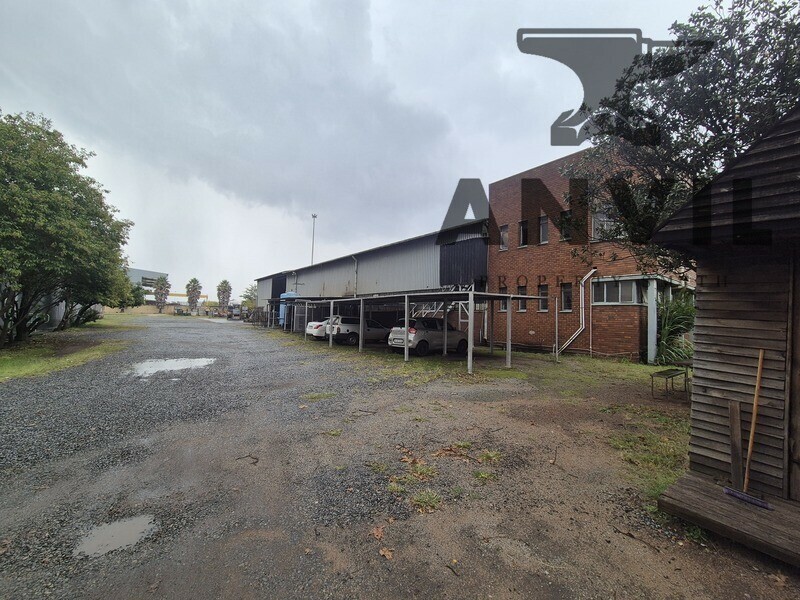 6 bosworth st, Alrode - 3223m² industrial property for sale in Alrode, Alberton with cranes and large yard property image 19