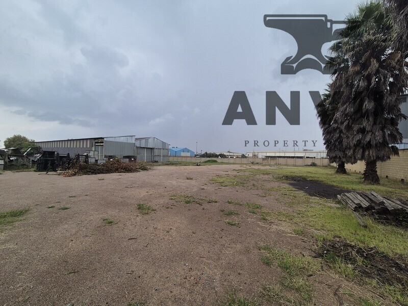 6 bosworth st, Alrode - 3223m² industrial property for sale in Alrode, Alberton with cranes and large yard property image 23