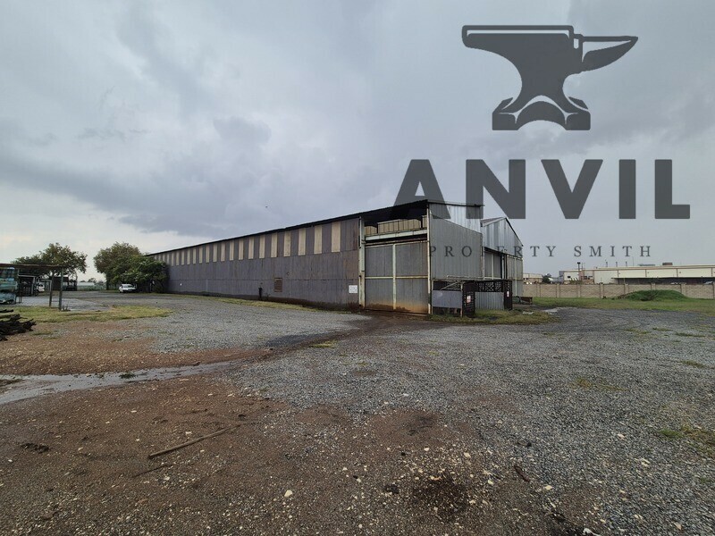 6 bosworth st, Alrode - 3223m² industrial property for sale in Alrode, Alberton with cranes and large yard property image 25