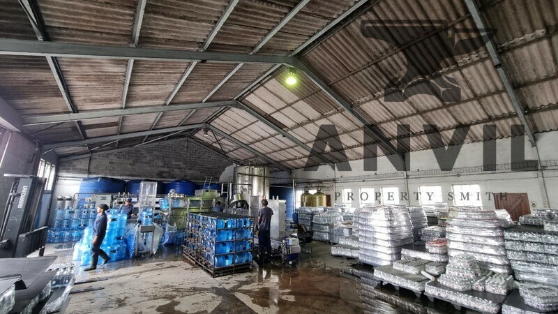 7 Moody Ave  - Entire Building  property image 5