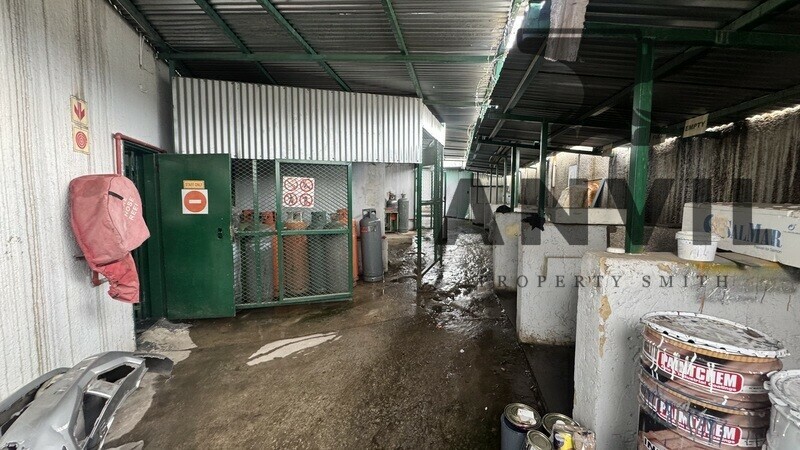 80 Landsbourgh Rd, Booysens - 80 Landsbourgh Rd, Booysens property image 7