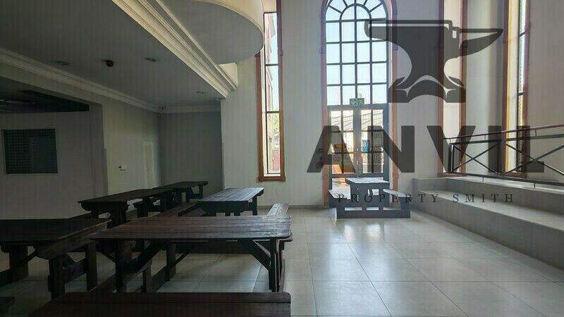 342 Jan Smuts - Whole Ground Floor  property image 15