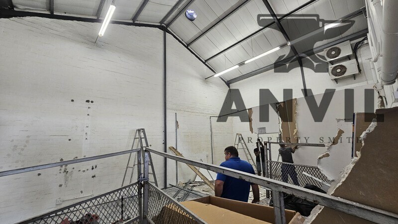 4 Platinum Close  - Unit 2 property image 12