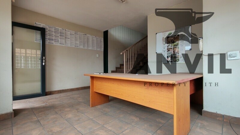 142 Fusie Street - Warehouse property image 3