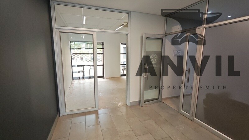 Clearwater Office Park, Roodepoort - Building 3 - Ground Floor 30Gb property image 2