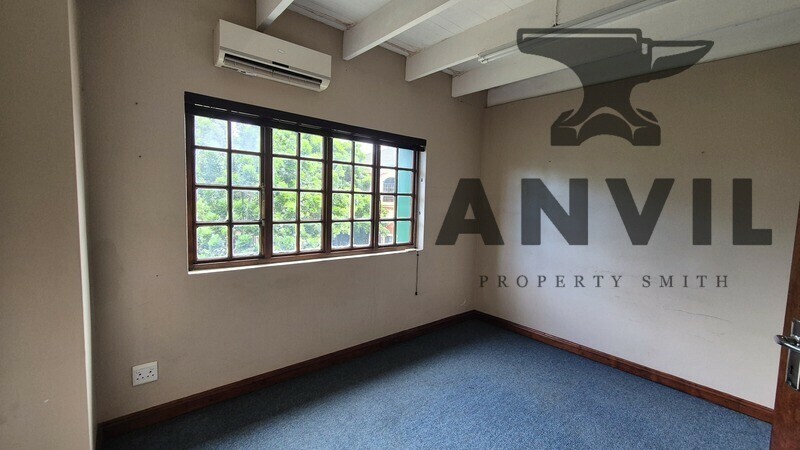 103 Marseilles Cres - Office 2 property image 8