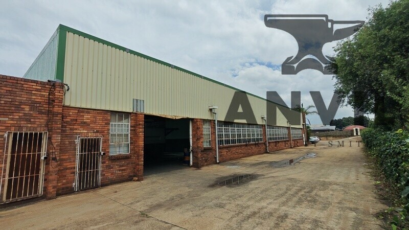 Flow Systems Manufactures (Pty) Ltd - 700m² Warehouse to let property image 18