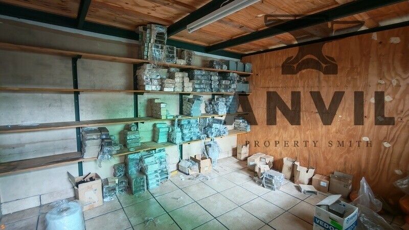 Flow Systems Manufactures (Pty) Ltd - 700m² Warehouse to let property image 23