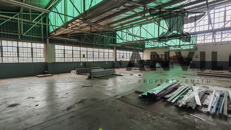 Flow Systems Manufactures (Pty) Ltd - 700m² Warehouse to let property image 8