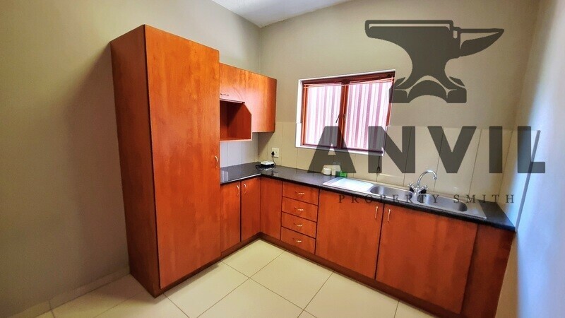 36 Sovereign Drive - GF LW property image 11